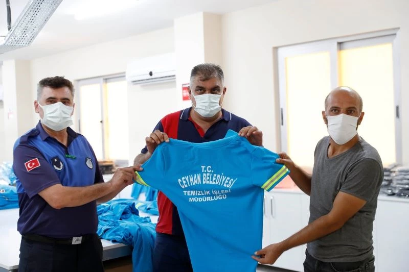 Belediyelerin işçi kıyafetleri Seyhan Dikimevi’nden
