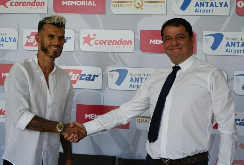 Güray Vural Antalyaspor’da
