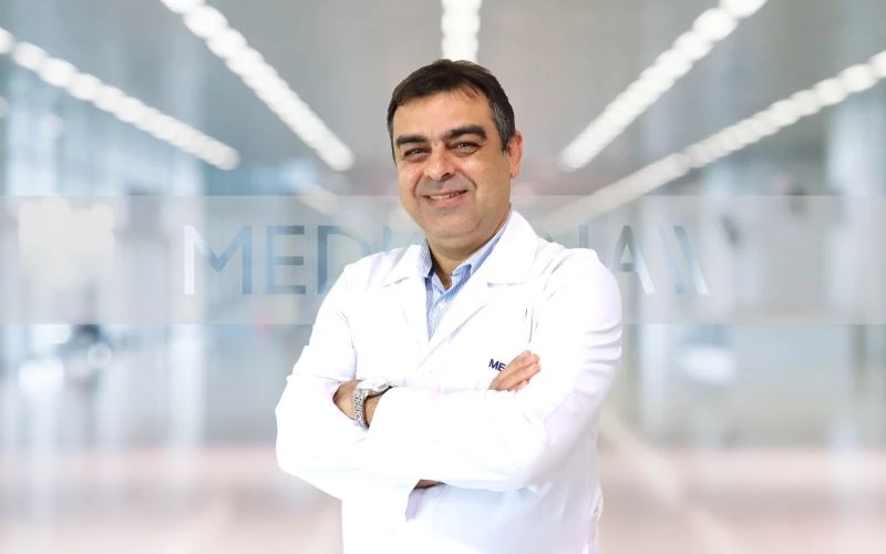 Üroloji Uzmanı Prof. Dr. Altınova, iyi huylu prostat büyümesinin tedavisi hakkında bilgi verdi
