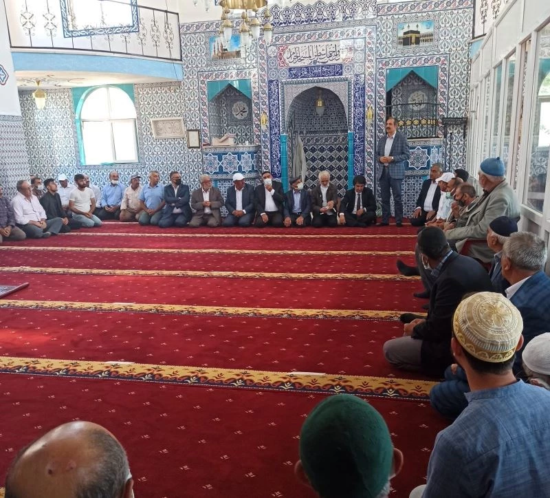 Gürpınar’da husumetli aileler barıştırıldı
