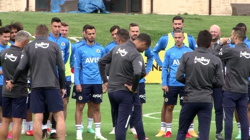 Fenerbahçe’de hazırlıklar Topuk Yaylası’nda devam ediyor
