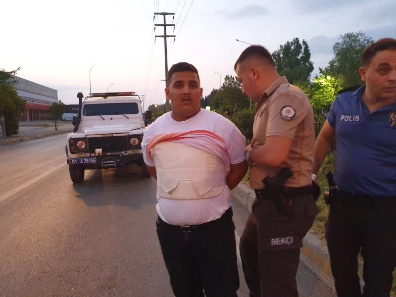 Polisin ’dur’ ihtarına uymayıp kaçtı, çelik yelekle yakalanınca 