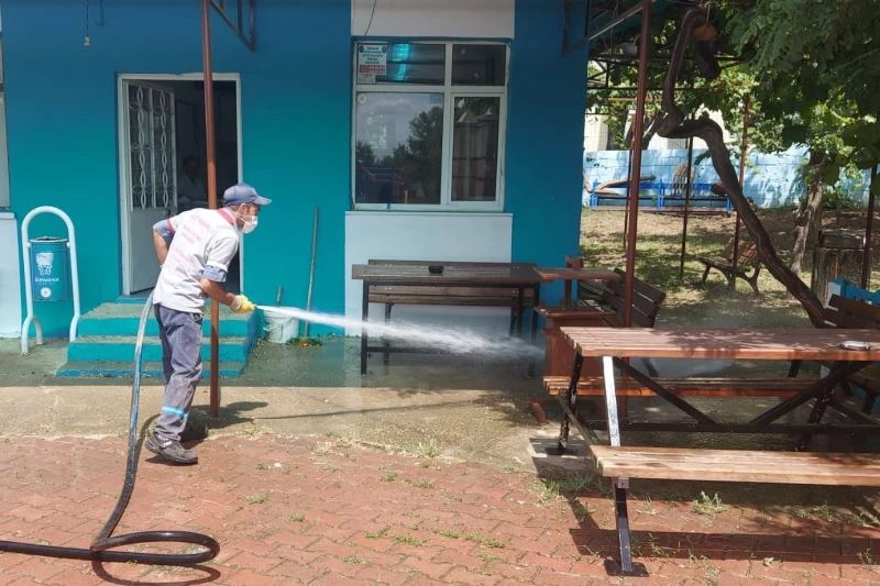 Kırsal mahallelerde dezenfeksiyon çalışmaları titizlikle sürüyor
