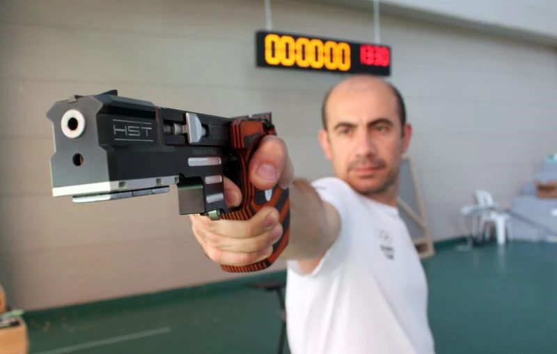 Milli sporcu Özgür Varlık, Tokyo Olimpiyatları için son hazırlıklarını yapıyor
