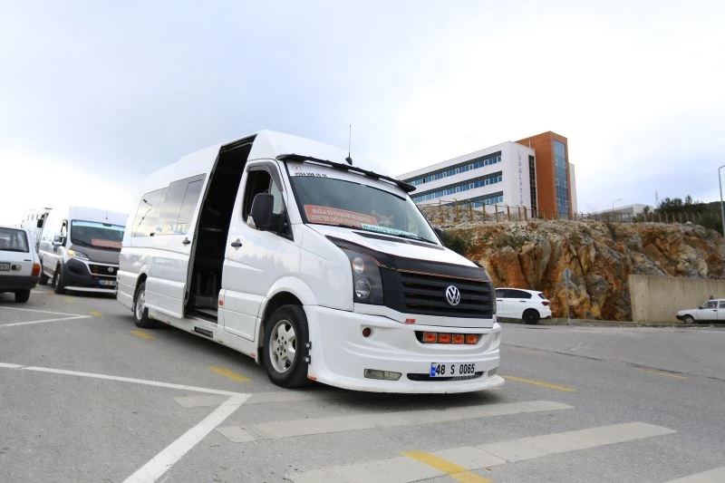 Büyükşehir, Sağlık çalışanlarını 172 Bin 601 kez ücretsiz taşıdı
