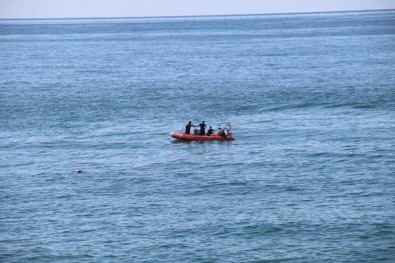 Denizde kaybolmadan önce dalgalar için vatandaşları uyarmış
