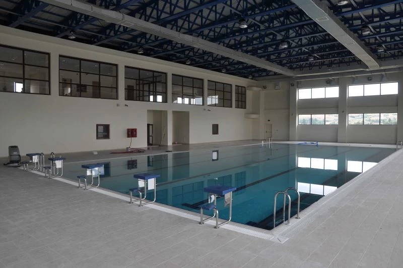 Kavurucu sıcaklarda havuzlar imdada yetişiyor
