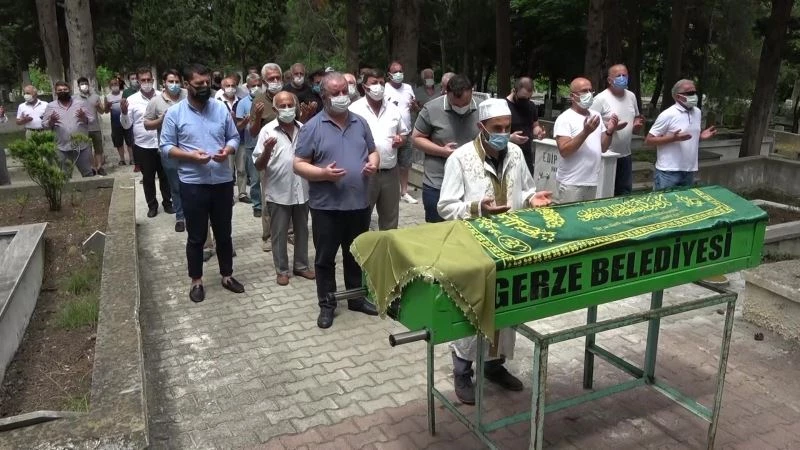 RTÜK Yayın Denetim ve Değerlendirme Müdürü Tınaztepe son yolculuğuna uğurlandı
