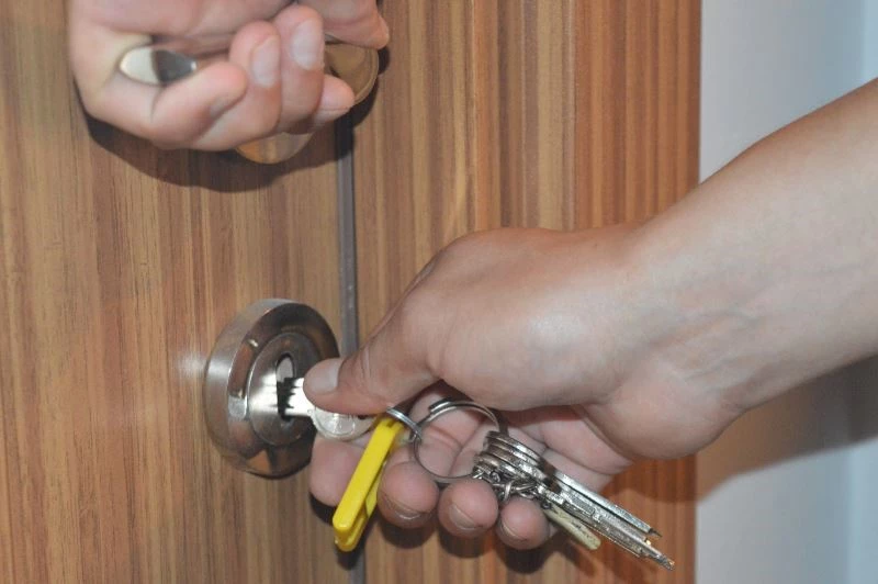 Kapı güvenliği için kilitler 5 senede bir değiştirilmeli
