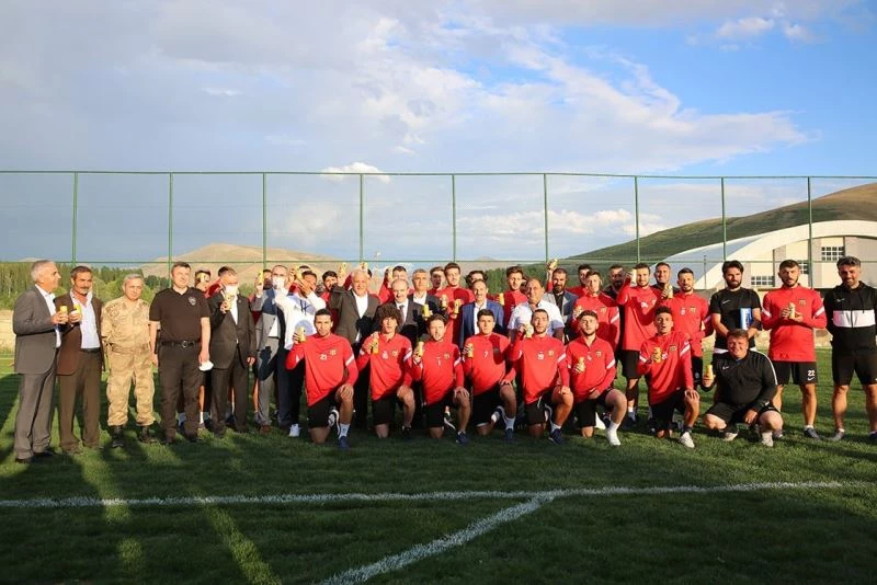 Bayburtspor yeni sezon hazırlıklarına tam kadro başladı