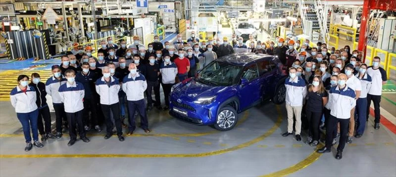 Toyota, yeni Yaris Cross B- SUV üretimine başlıyor