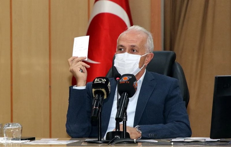 Gültak: “Sihirli bir el Akdeniz’in hizmetlerini engellemek istiyor”
