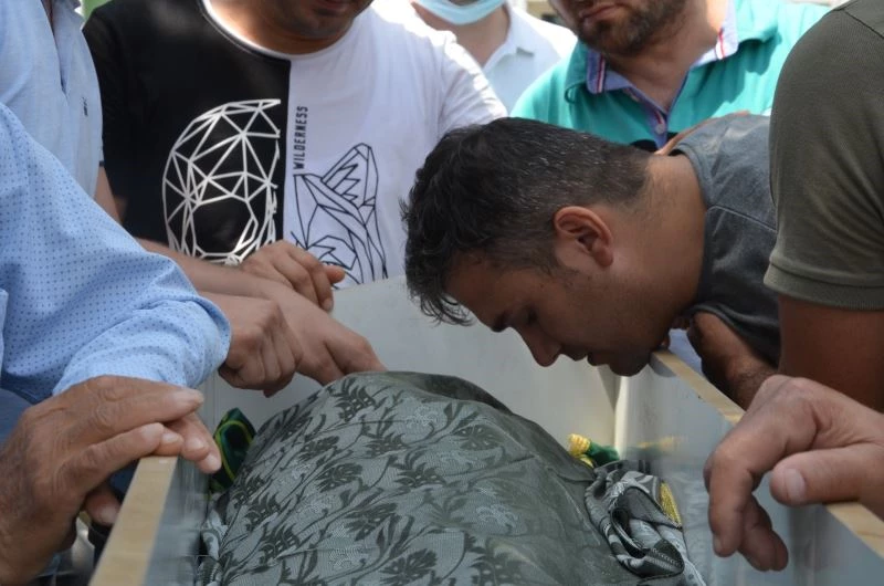 Babasının kazayla ezdiği Zeynep 12 yıl sonra tüp bebek yöntemiyle dünyaya gelmiş
