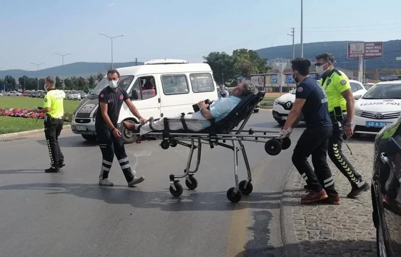 Kaza yapan sürücü şoka girdi
