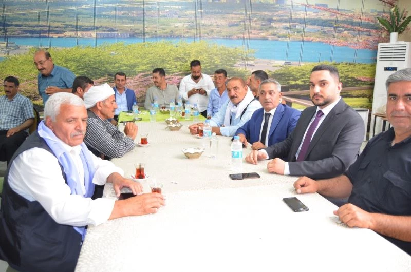 Dengiz köy, koy dolaşıp AK Parti’yi anlattı
