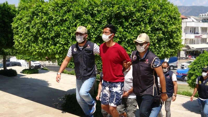 Üç ilde bombalı eylemlere karışan terör örgütü üyesi Marmaris’te yakalandı
