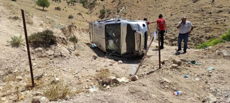 Siirt’te trafik kazası: 1’i çocuk 5 yaralı
