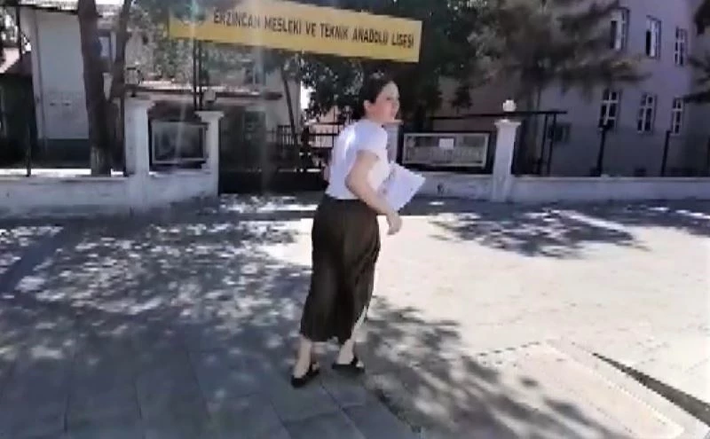 Asansörde mahsur kalan genç kız KPSS’ye yetişemedi
