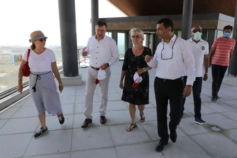 UNDP Temsilcisi Büyükelçi Vinton: 