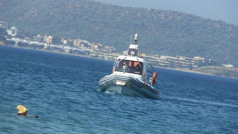 Denizde kaybolduğu sanılıp 3 saat arandı, polise sağ olduğunu bildirdi
