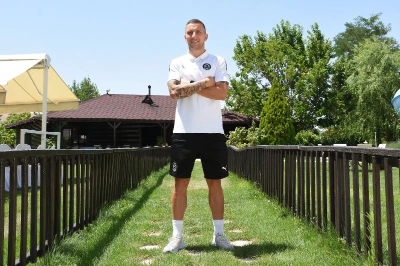 Manisa FK’nın yeni transferi Andre Sousa: “Takımda çok iyi bir aile ortamı var”