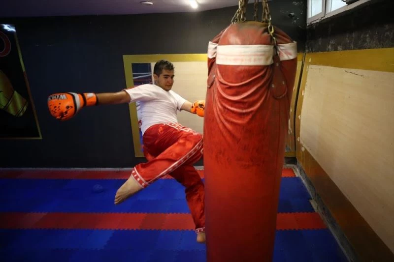 Genç milli kick boksçu Yusuf