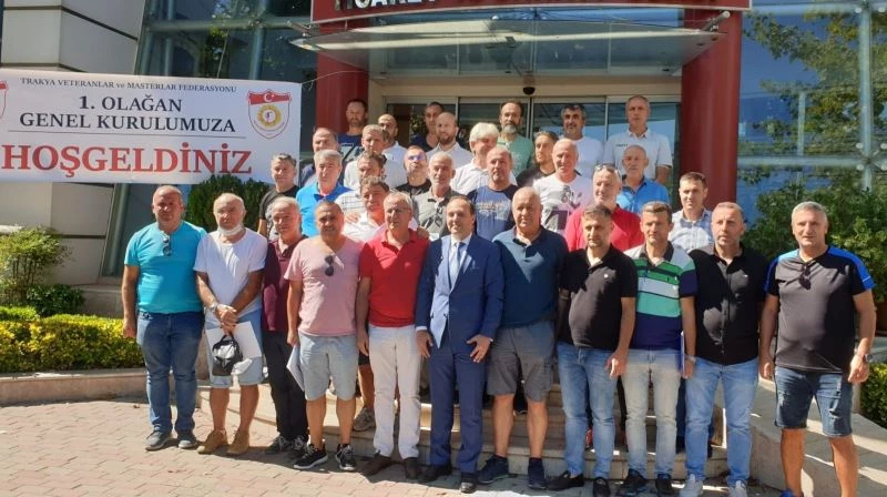 Veteran futbolcular ’Trakya Veteranlar Masterlar Federasyonu’ çatısı altında resmi kimliklerine kavuştu
