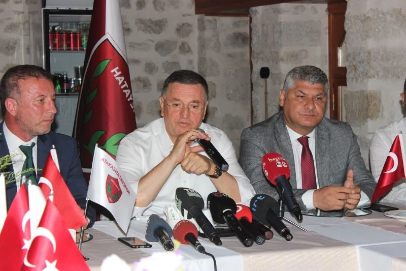 Lütfü Savaş: “Boupendza için 2 ciddi kulüp var. Biri Avrupa, diğeri Orta Doğu’dan”
