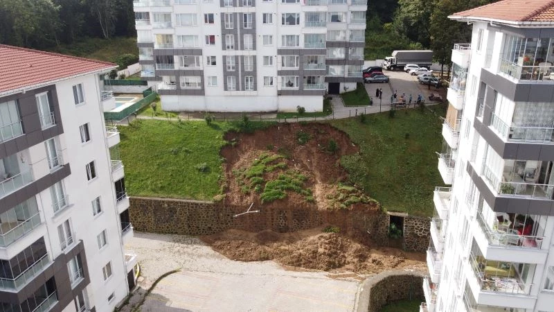 Ordu’da heyelan nedeniyle boşaltılan 96 daireli sitede son durum
