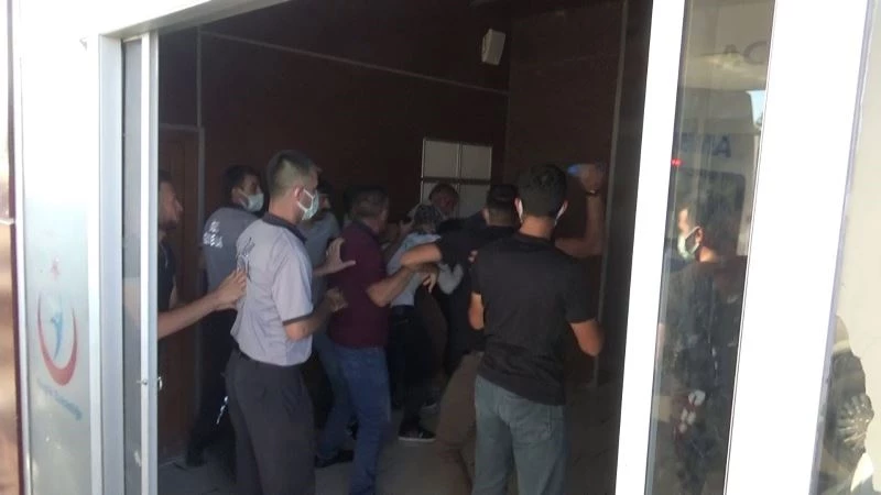 Diyarbakır’da liste kavgası hastane acilinde devam etti: 8 yaralı

