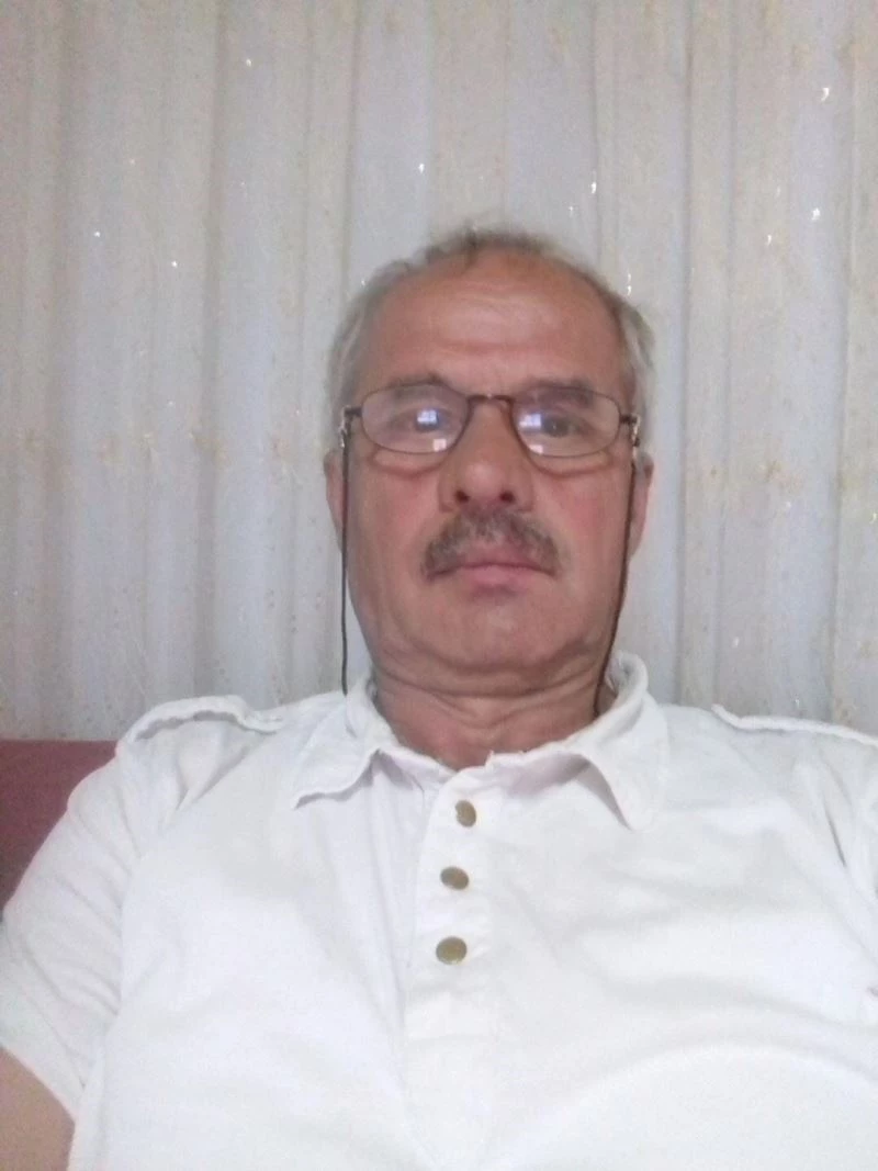 Kuyruğundan tuttuğu inek sayesinde yaşama tutundu
