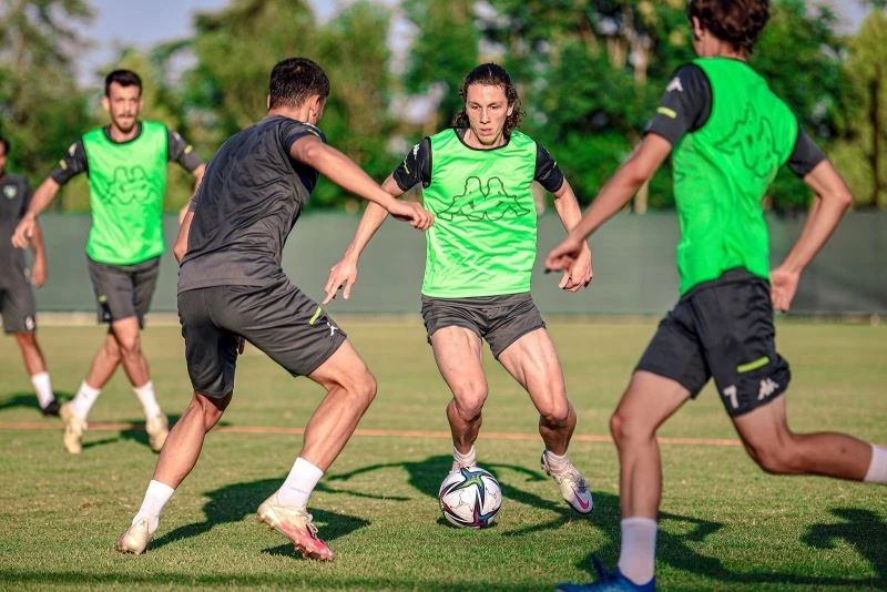 Denizlispor lige galibiyetle başlamak istiyor
