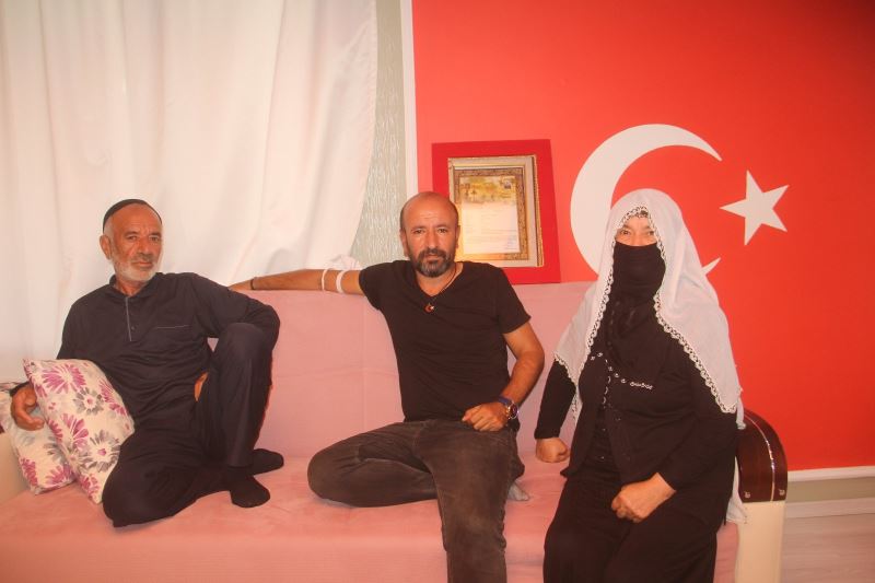 Meral Akşener’in kahvehane ziyaretinde tepki gösteren şehit ağabeyine ailesinden destek
