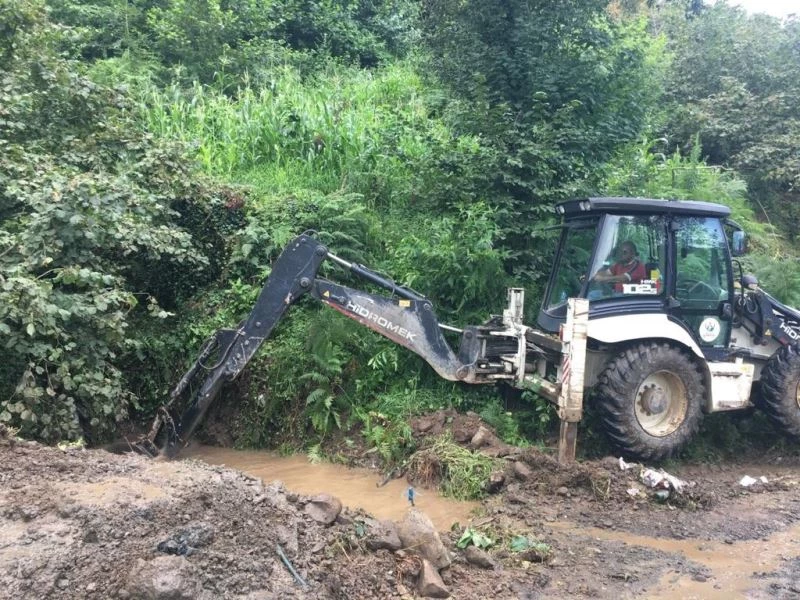 Başkan Tören: “Yapılan yatırımlar ile sağanak yağışlar afete dönüşmedi”
