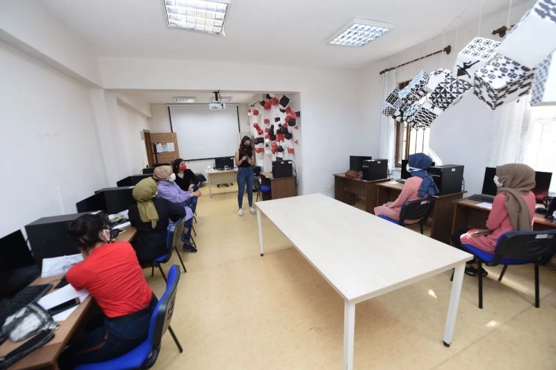 Altındağ’daki epoksi kursunda ikinci dönem başladı
