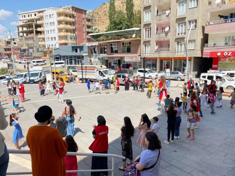 Damla Gönüllülük Hareketi Uludere’de
