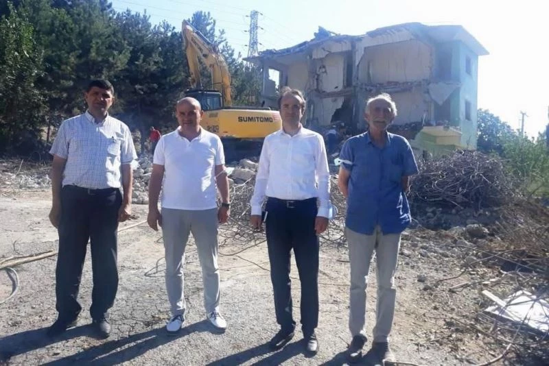 Altınova’ya yeni Anadolu Lisesi binası yapılacak
