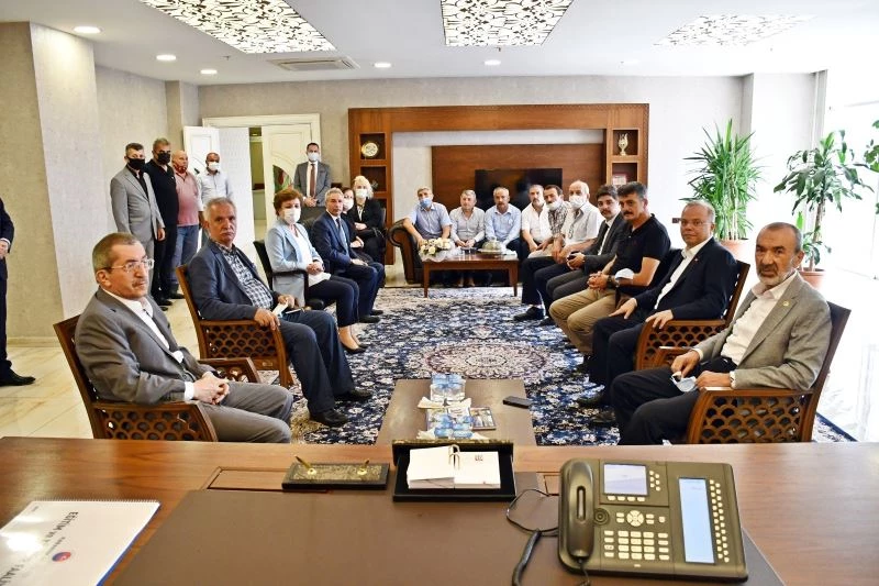 MHP heyeti sel felaketinin yaşandığı illeri gezmeye başladı
