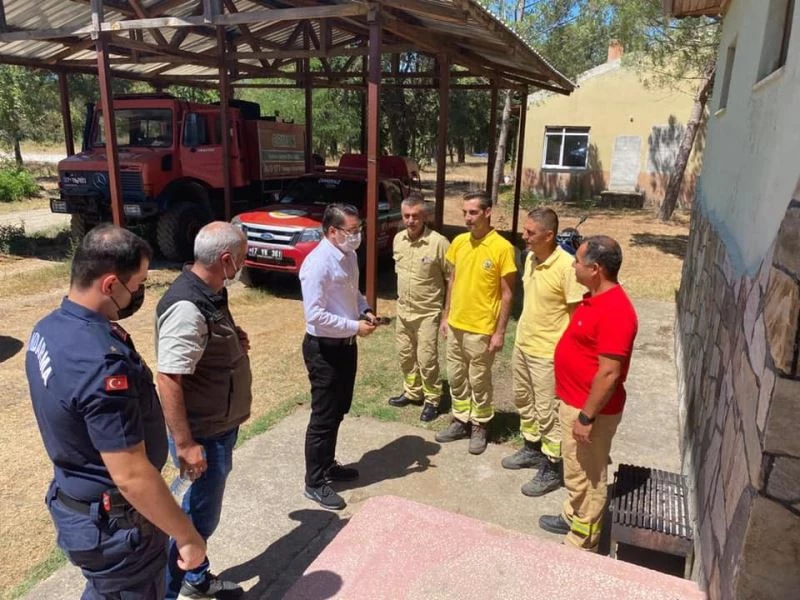 Kaymakam Göktaş yangınla mücadele tedbirlerini inceledi
