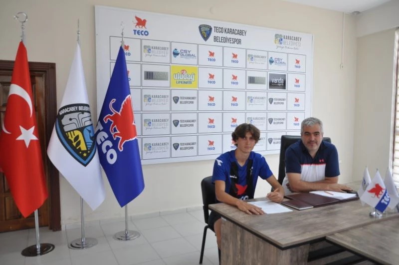 Ata Kurtuluş, TECO Karacabey Belediyespor’da
