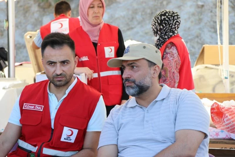 AK Parti İzmir Milletvekili Cemal Bekle: “Yangın bölgelerinde gerçekten bir tarih yazıldı”
