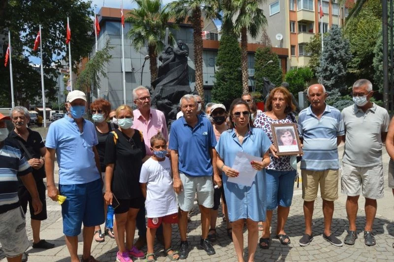 Sürat teknesinin çarpması sonucu hayatını kaybeden Elvan için adalet istediler
