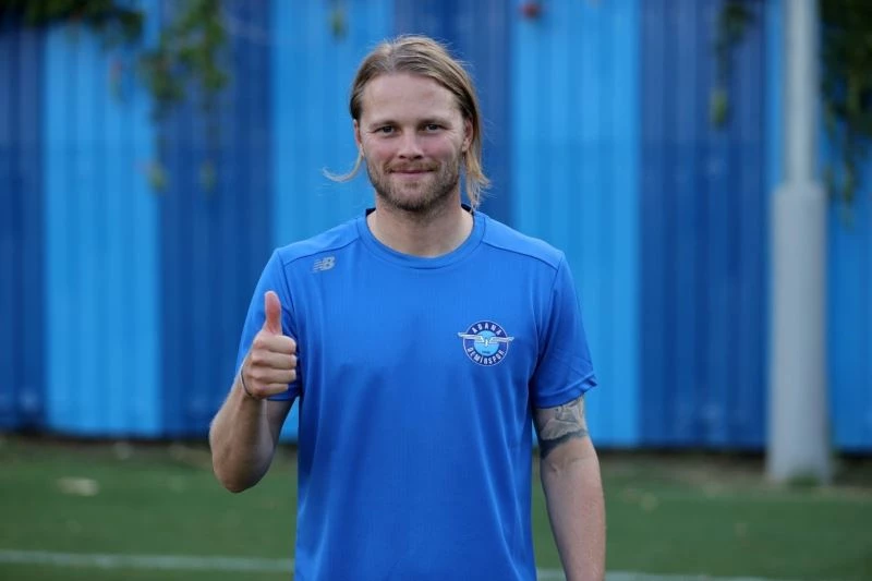 Birkir Bjarnason: “Çılgın taraftar gruplarını seviyorum”
