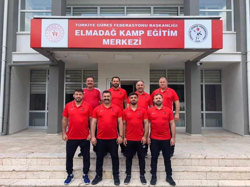 Genç güreşçiler dünya şampiyonasında mindere çıkacak
