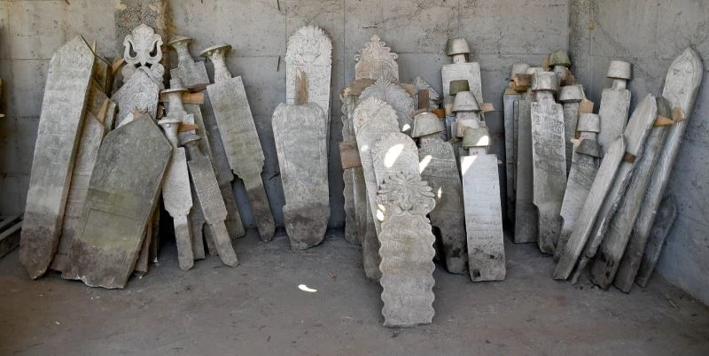 Tarihi mezar taşları Kuşadası geçmişine ışık tutacak
