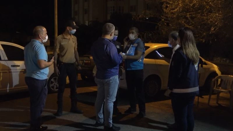 43 ilin geçiş güzergâhında ’HES kodu’ denetimi: ’Riskli’ yolcuya 4 bin 50 lira ceza
