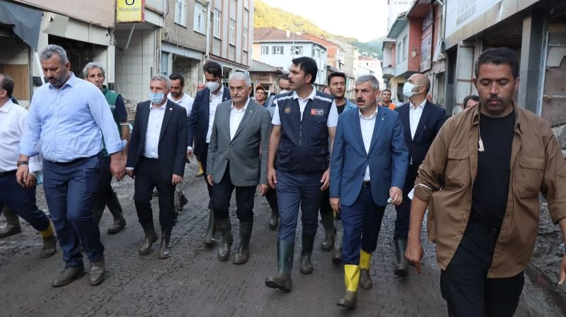 Binali Yıldırım: “Bu yaralar sarılacak, yeni güzel günlere birlikte erişeceğiz”
