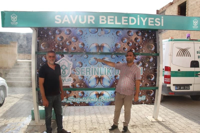 Savur’daki duraklar serinletiyor

