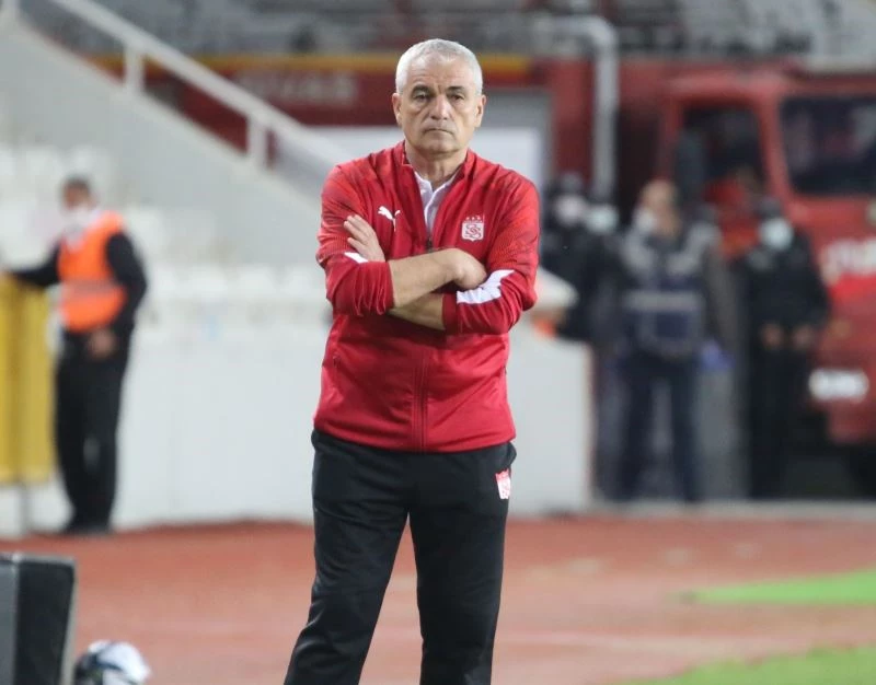 Rıza Çalımbay: “Takım gayet iyi hiçbir sorunumuz yok”