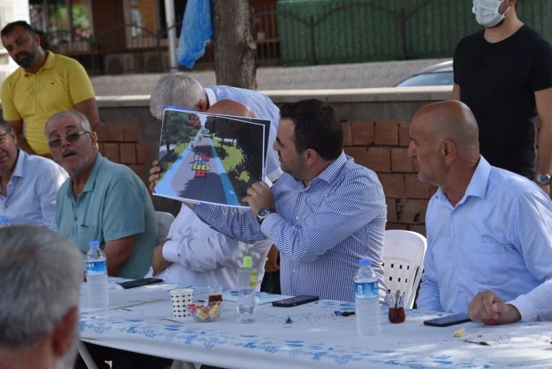 Başkan Özlü, esnafla istişarelerde bulundu
